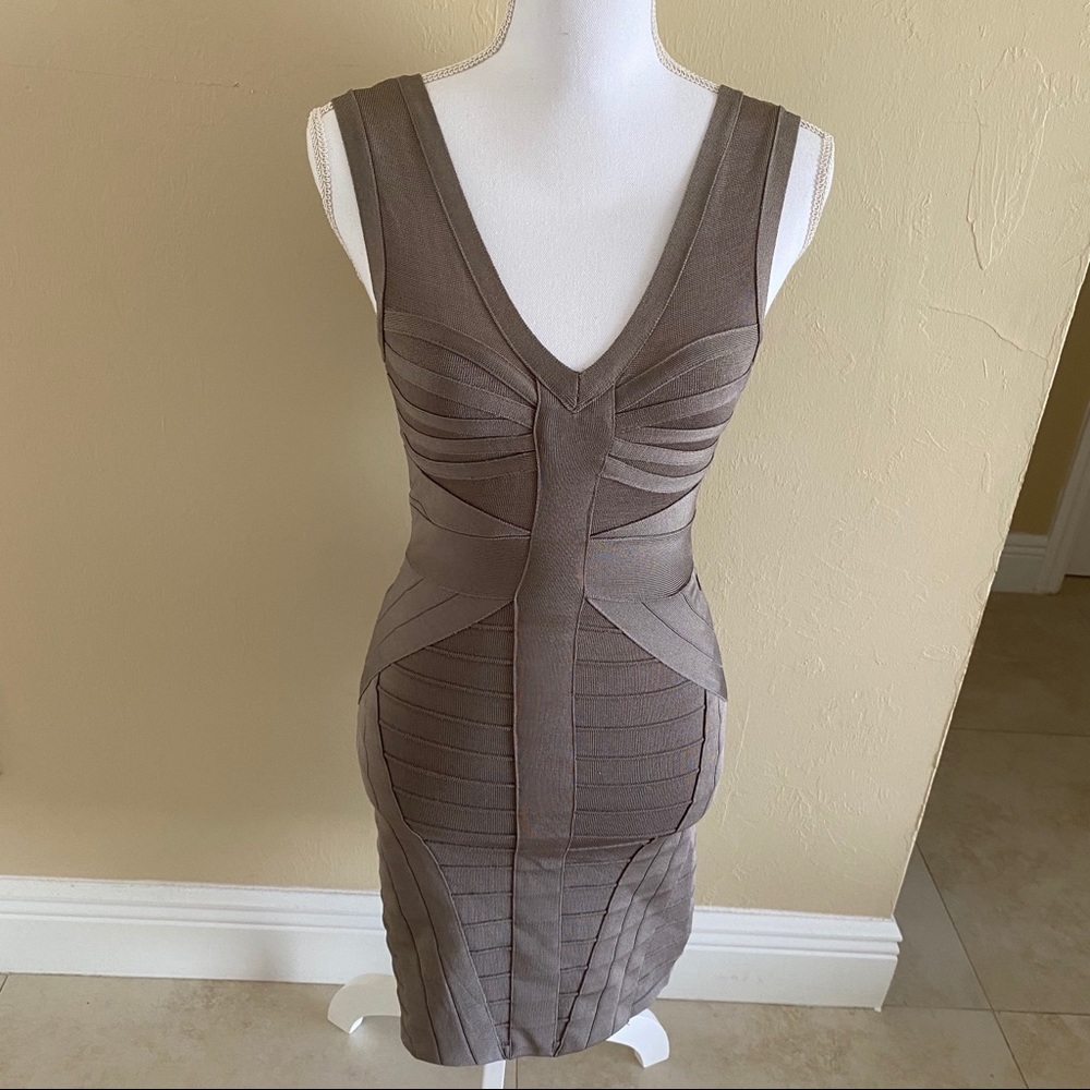 Bebe dress